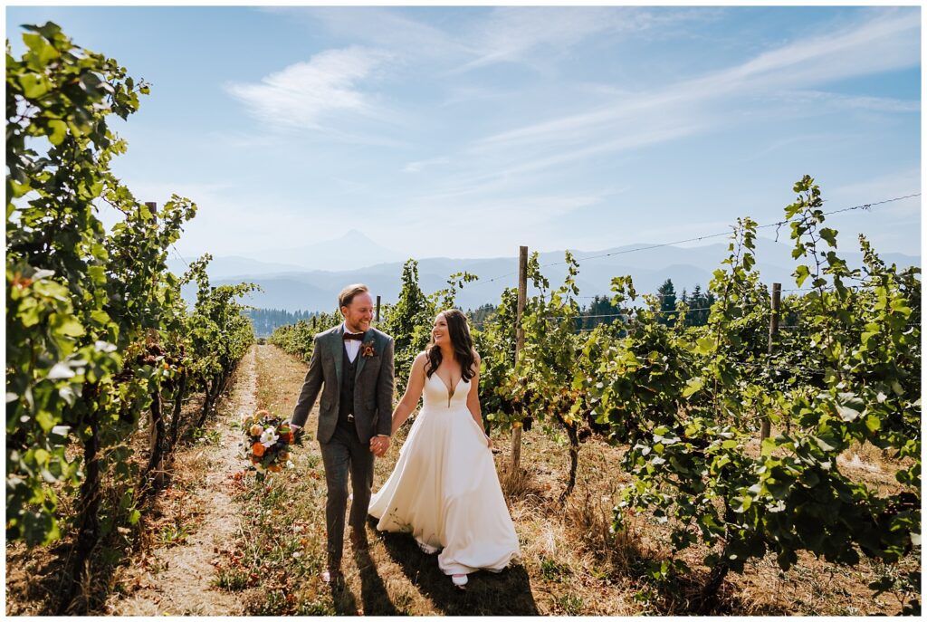 Gorge Crest Vineyards Wedding in the Columbia River Gorge