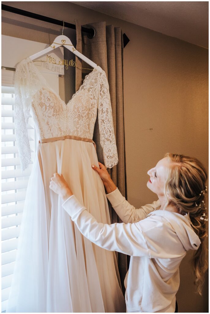 Bridal Prep from Horning's Hideout Lakeside Forest Wedding